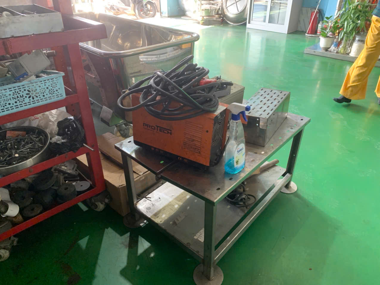 Welding machine 3.jpg